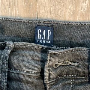 Gap Skinny Crop Jeans- Smoothing Pockets